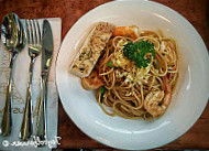 Gustav Cafe food