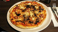 Piccola Pizzeria food