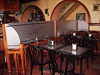 Meson Cafe Albeniz inside