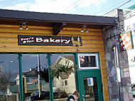 Bear's Paw Bakery inside