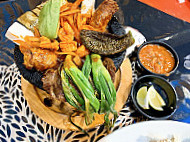 Mariscos Playa Escondida food