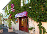 Restaurant Chez Chabrol outside