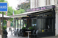Cafe des arts inside