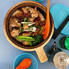 Lian He Ben Ji Claypot food