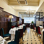 Le Patio La Famille food