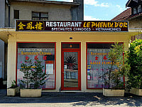 Le Phenix d'Or outside