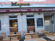 Café Bar Restaurant Magnus outside