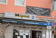 Café Bar Restaurant Magnus outside