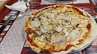 Pizzeria Del Pierrot food