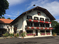 Alpengasthof Hochberg outside