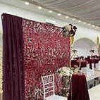 Restauranti Demi-ekskluziv Dentro