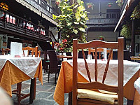 Restaurante El Establo inside