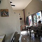Alfonso's Pizza inside