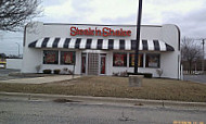 Steak 'n Shake outside