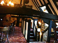 Ye Olde Six Bells inside