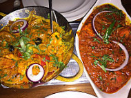 Holdi Spice Lounge food