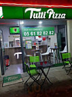 Tutti Pizza Castelnau D'estretefonds inside