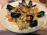 Vongole E Farina food