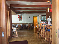 Pöschl-stuben Cafe Weinstube Bistro inside
