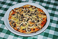 Pizza Mare food