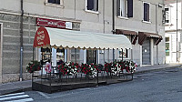 Pasticceria Martini outside