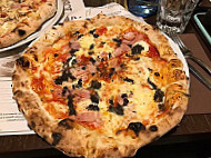 Via Torino Pizzeria food