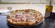 Pizzeria L Etna food