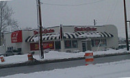 Steak 'n Shake outside