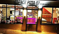 Espace Pizza 07 outside