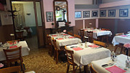 Le Café Des Amis Restaurant, Bar, Pmu food