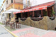 Cafeteria Pub La Roca food