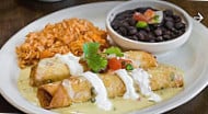 Cruzteca Mexican Kitchen food