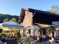 Wirtshaus Schiessstatte outside