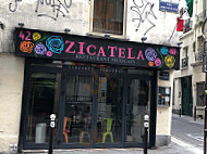 Zicatela outside