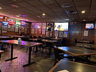Al's Tavern inside