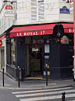 Le Royal 17 outside