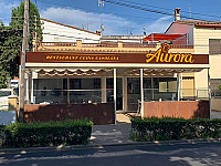 Bar Restaurant Aurora outside