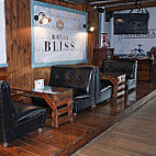Athenea Cafe-pub inside