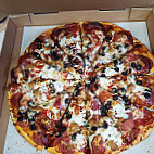 Bigoni's Pizza Barn food