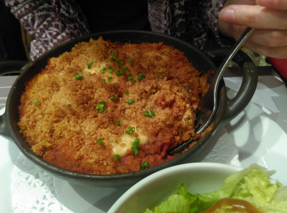 restaurant image