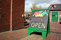 Jesters Cafe outside