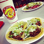 Tacos El Gavilan food