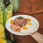 Donde Jairo À l'intérieur