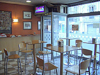 Jaque Cafe inside