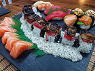 Sushi-Ro food