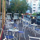 Kleines Café Schneider inside