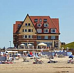 Beach Auberge Des Rois outside