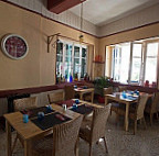 Bistrot La Cotinière inside