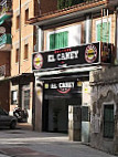 El Caney Burger outside