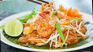 Pürn Thai food